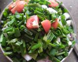 સ્પ્રિંગ ઓનીઓન ભાજી (Spring onion bhaji recipe in gujarati) રેસીપી સ્ટેપ1ફોટો