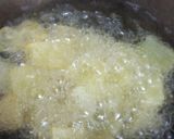 A picture of step 1 of Tasty Dahiwale Aloo.