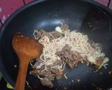 รูปขั้นตอนการทำที่ 2 ของ บะหมี่ผัดริบอาย,ต้นหอม - คีโต