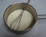 A picture of step 1 of 5-Minute Custard-like Cream.
