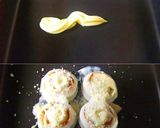 A picture of step 2 of Easy Pan-Fried Chikuwa with Mayonnaise and Grated Cheese.