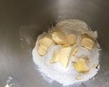 Une image de l'étape 1 de Pâte brisée sucrée aux deux laits.