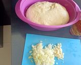 Foto langkah ke 1 dari resep Pizza Rumahan Anti Gagal.