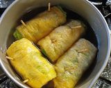A picture of step 5 of Rolled Cabbage with Fried Tofu and Wiener Sausages.