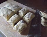 A picture of step 7 of Green Tea & Amanatto Scones.