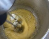 Gambar langkah 2 resipi Kek Pisang Coklat.