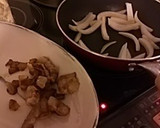 A picture of step 2 of Fried Udon Noodles.