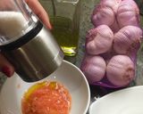 A picture of step 4 of Spanish-Style Tomato Bread.
