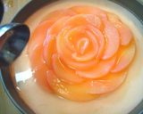 A picture of step 12 of Peach Flower No-Bake (Rare) Cheesecake.