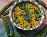 A picture of step 8 of Bhindi kadhi.