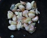 Foto langkah ke 4 dari resep Ayam Goreng Bawang Putih.