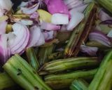 सहजन की सब्जी (मुनगा) (Drumstick Recipe in Hindi) रेसिपी चरण 3 फोटो