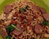 Foto langkah ke 5 dari resep Bakmi goreng.