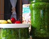 Une image de l'étape 2 de Pesto aux fanes de céleri 🥬.