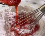 A picture of step 2 of 🍓 Strawberry Mochi (草莓麻薯).