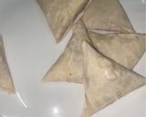 A picture of step 2 of Cheese Samosa.