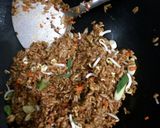 Foto langkah ke 2 dari resep Nasi goreng tauge.