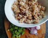 รูปขั้นตอนการทำที่ 1 ของ ข้าวผัดกะปิใส่ไข่