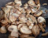 A picture of step 5 of Minty mushroom.