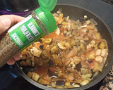 Foto del paso 4 de la receta: Pasta con pollo y berenjena