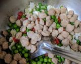 A picture of step 4 of Vegetable pulao.