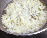 Foto del paso 2 de la receta: Jamoncitos en salsa cremosa