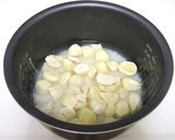 A picture of step 2 of Simple But Delicious Chestnut Rice.