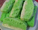 Foto langkah ke 5 dari resep Bolu warna warni.