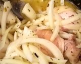 Foto del paso 4 de la receta: Pollo con cebolla y limón