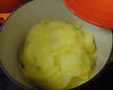 A picture of step 4 of Sweet Potato Apple Pie.