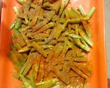 A picture of step 4 of Pan Fried Crispy Okra(Bhindi).