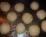 A picture of step 8 of Cream cheese biscuits.