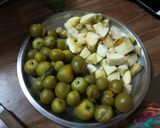 A picture of step 2 of Gunde kairi k sabzi.