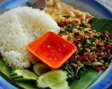รูปขั้นตอนการทำที่ 1 ของ ข้าวกะเพราหมูสับไข่เจียวพื้นบ้าน