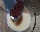 A picture of step 2 of Marie biscuits delight.