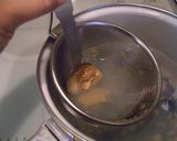 A picture of step 8 of Shijimi Clam Miso Soup.