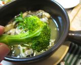 A picture of step 7 of Simple Oyster Ajillo (Simmered in Oil).