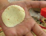 A picture of step 8 of Orange Sandesh.