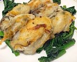 A picture of step 4 of Garlic Butter Sautéed Oysters.