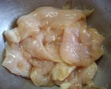 A picture of step 2 of Taiwanese-Style Fried Chicken.