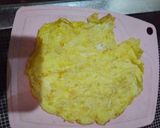 Foto langkah ke 3 dari resep (640) Telur Dadar Gulung (Utk Nasi Kuning / Nasi Uduk).