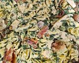 A picture of step 5 of Chicken, Bacon, Mushroom & Spinach Pasta.