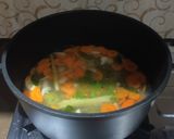 Foto langkah ke 3 dari resep Sop Ayam Ala Pak Min Klaten.