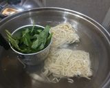 Foto langkah ke 5 dari resep Mie Udang Ala Singapura.