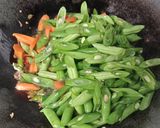 Foto langkah ke 3 dari resep Tumis Buncis Udang.
