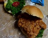 A picture of step 7 of Sub ka favorite zinger burger.