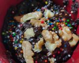 Foto del paso 4 de la receta: Brownie de chocolate con nueces en taza