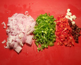 Foto del paso 4 de la receta: Cazuela de merluza con almejas y patatas rosadas