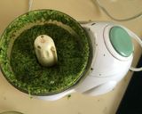 A picture of step 2 of Khandeli Dhanya Ni Chutney (Coriander Pesto).