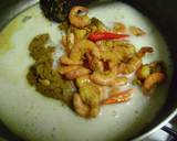 Chingri Malai Curry (Prawns cooked in Coconut Milk) recipe step 4 photo